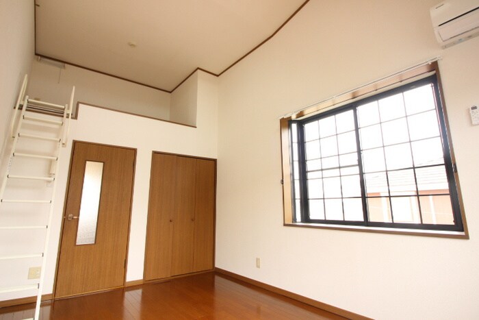 物件内観写真15　(居室)