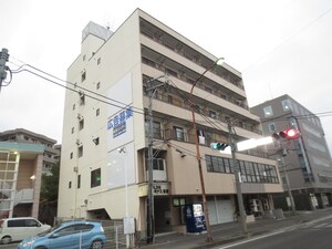 ルミナス青葉ビル外観写真