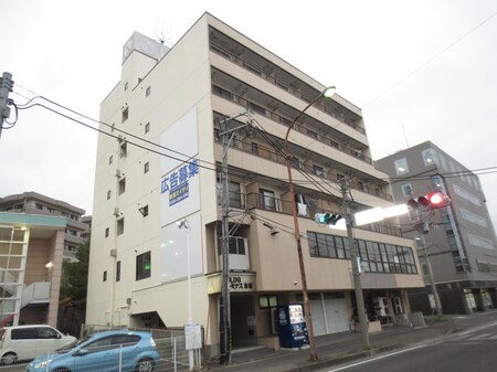 ルミナス青葉ビル外観写真