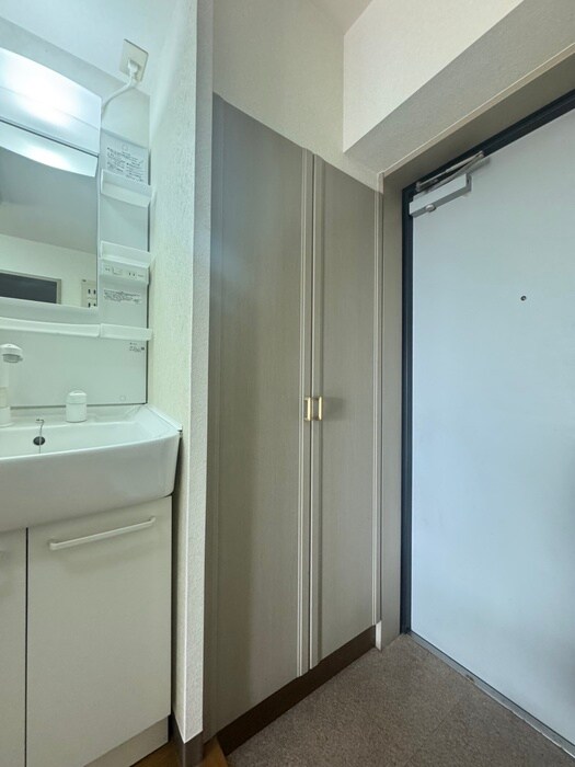 物件内観写真14　(靴箱)