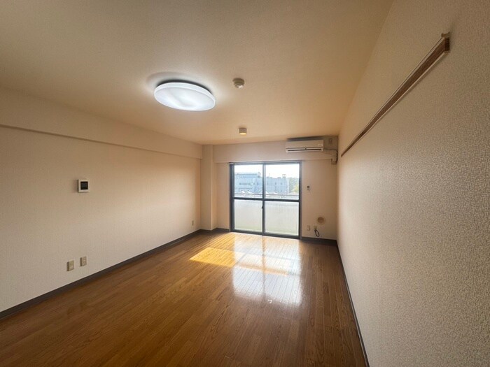 物件内観写真21　(居室)