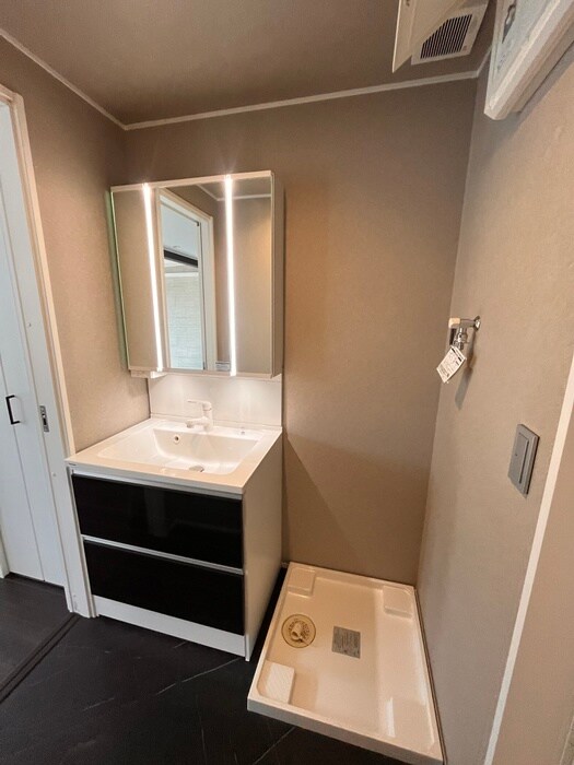 物件内観写真10　(洗面)