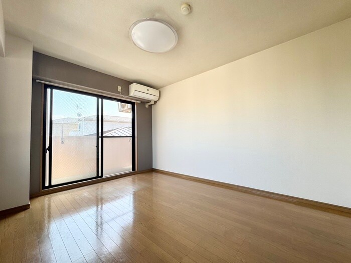 物件内観写真16　(居室)