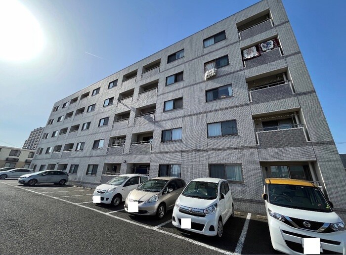 物件外観写真5　(駐車場)