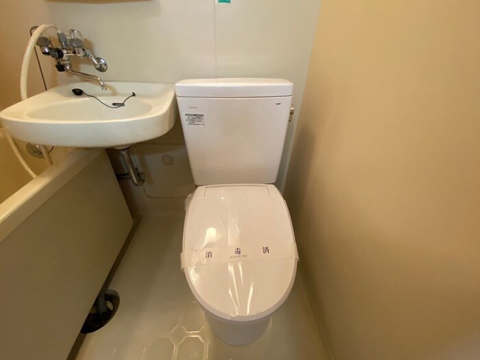 物件内観写真12　(トイレ)