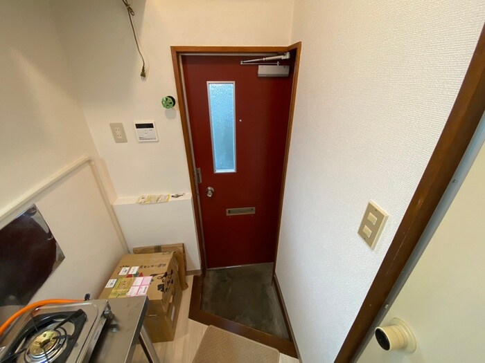 物件内観写真14　(玄関)