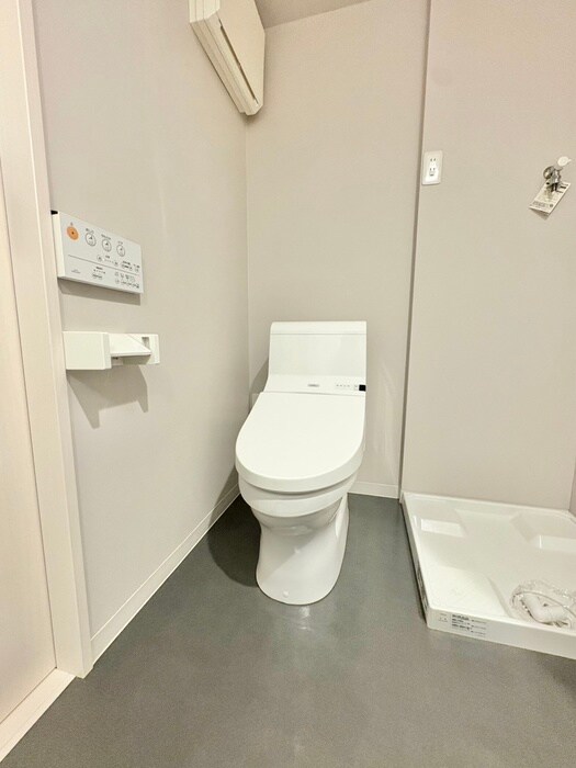 物件内観写真9　(トイレ)