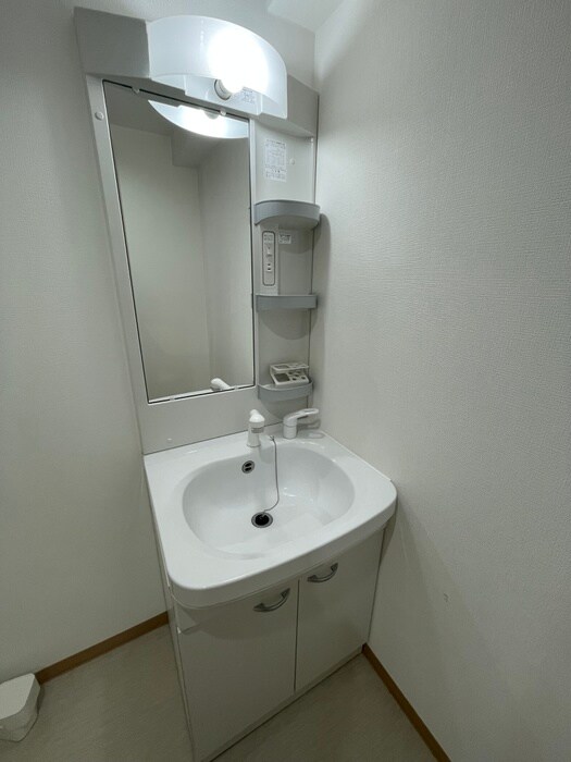 物件内観写真12　(洗面)