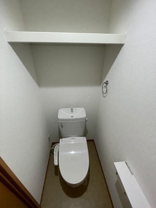 物件内観写真13　(トイレ)