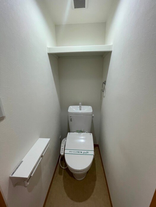 物件内観写真14　(トイレ)