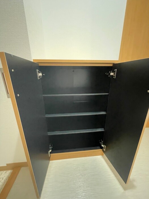 物件内観写真18　(靴箱)