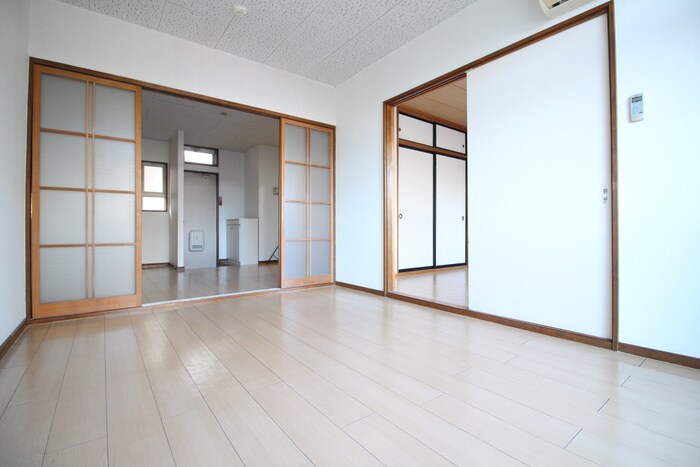 物件内観写真7　(居室)