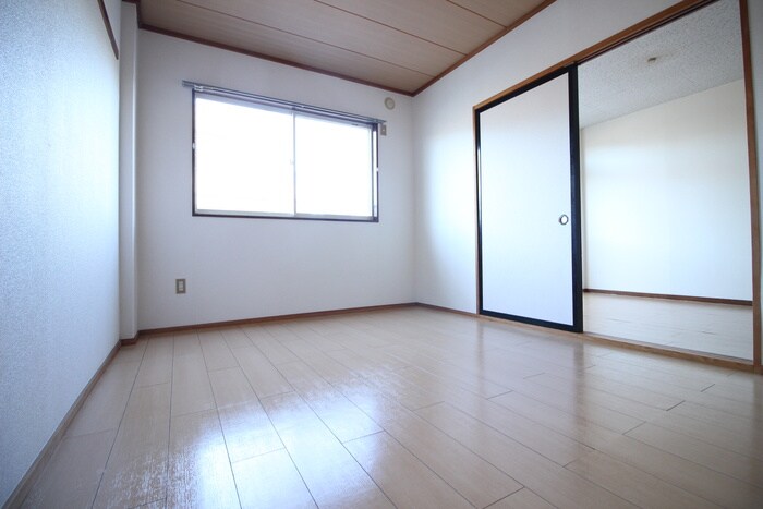 物件内観写真11　(居室)