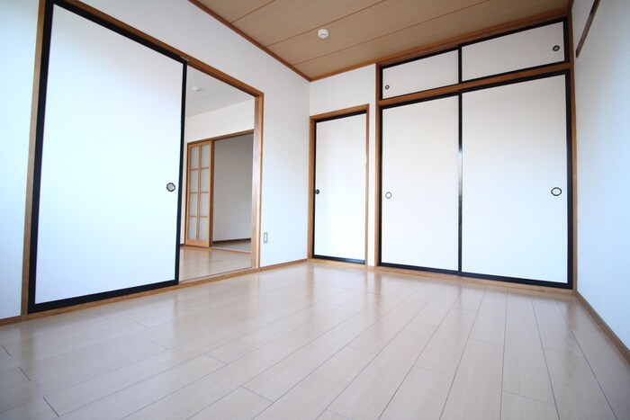 物件内観写真12　(居室)