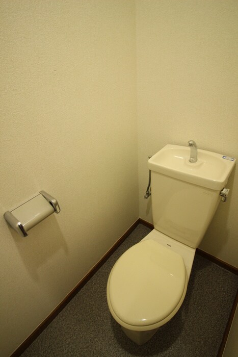 物件内観写真17　(トイレ)