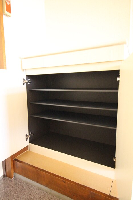 物件内観写真18　(靴箱)