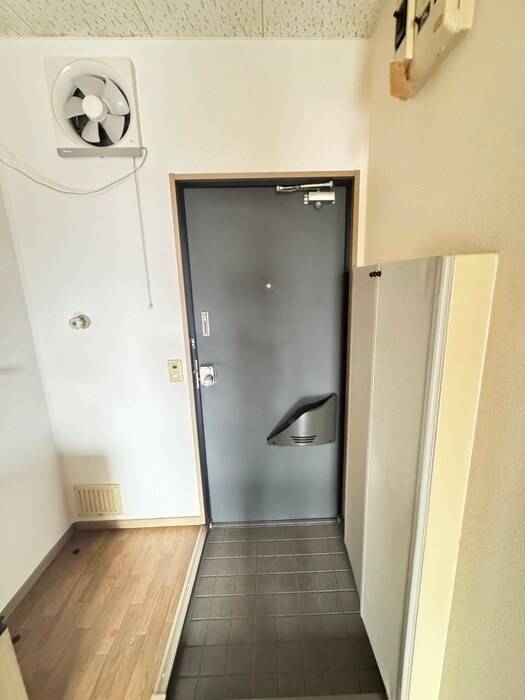 物件内観写真20　(玄関)