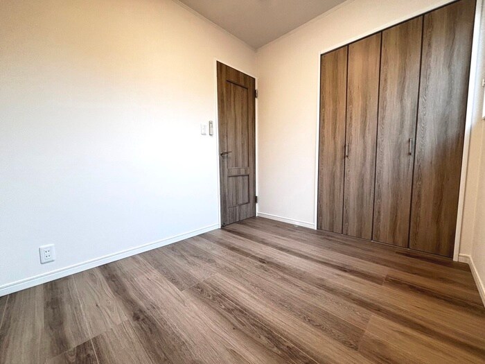 物件内観写真9　(居室)