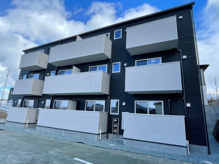 物件外観写真2　(外観写真)