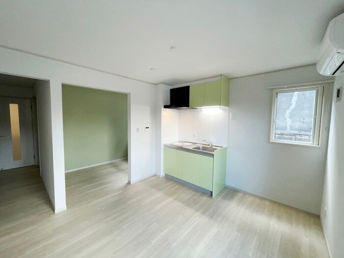 物件内観写真8　(居室)