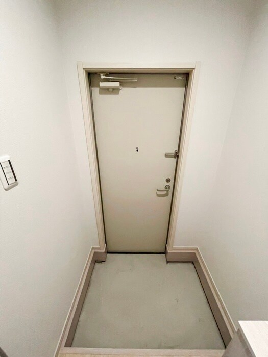 物件内観写真19　(玄関)