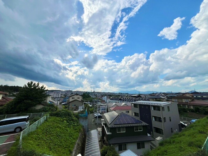 物件内観写真22　(室内からの展望)