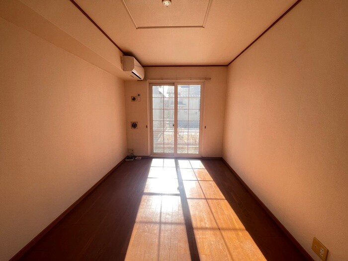 物件内観写真22　(居室)