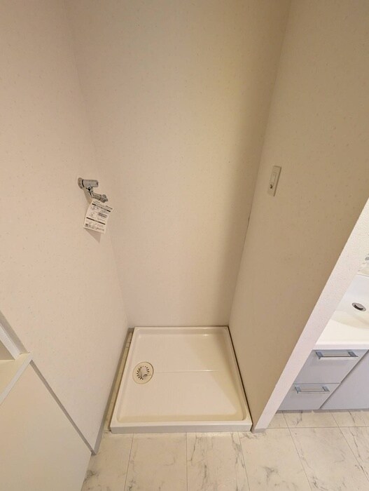 物件内観写真13　(洗濯機置場)