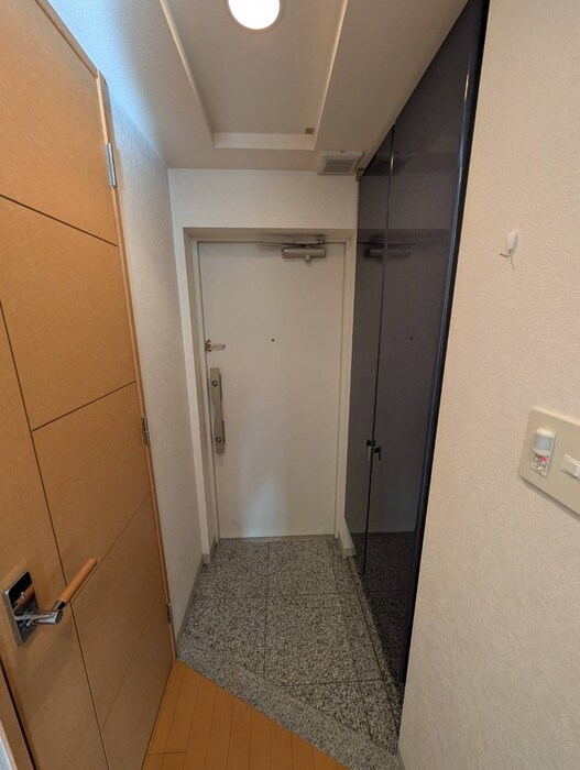 物件内観写真21　(玄関)