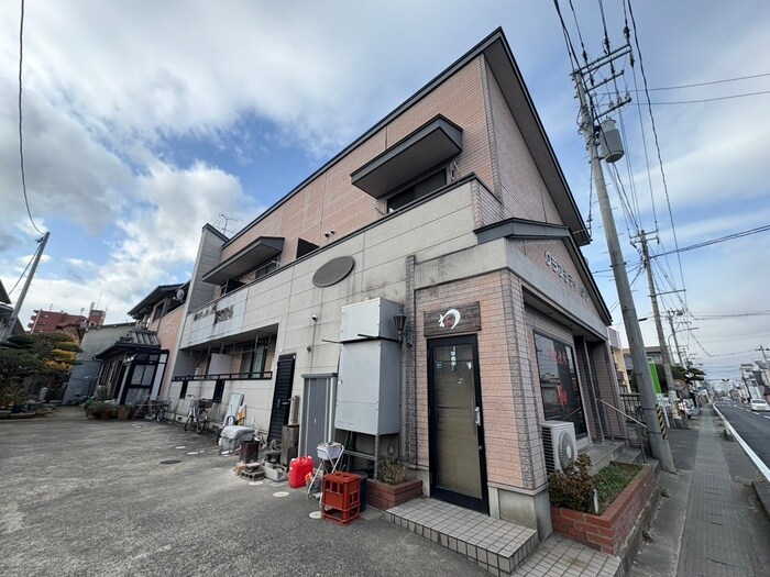 物件外観写真2　(外観写真)