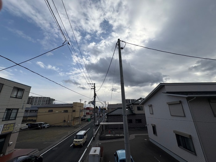 物件内観写真20　(室内からの展望)