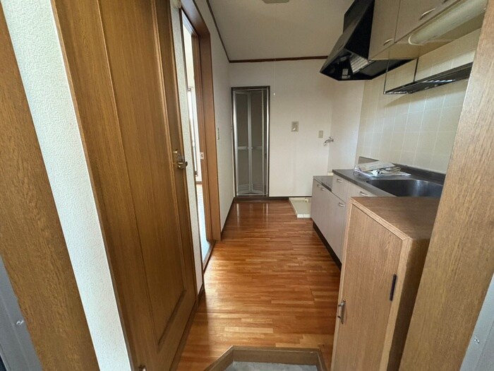 物件内観写真21　(廊下)