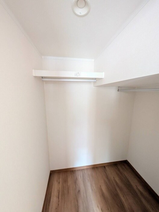 物件内観写真4　(収納)