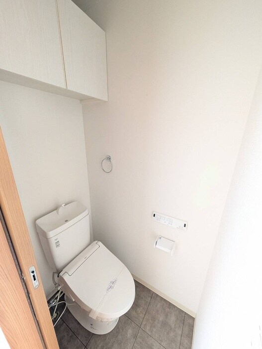 物件内観写真9　(トイレ)