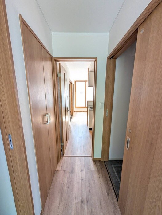 物件内観写真15　(廊下)