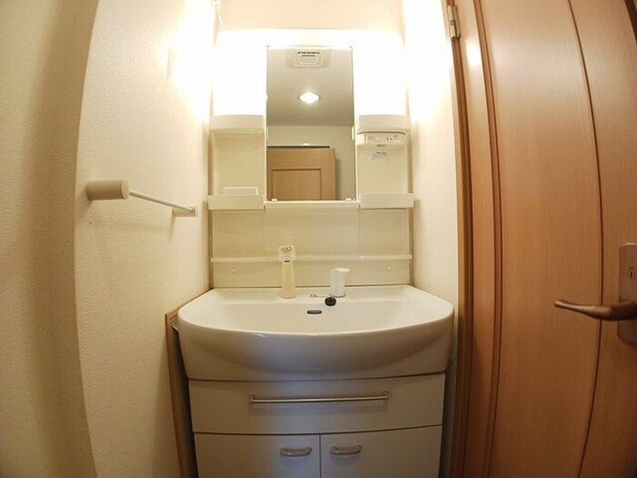 物件内観写真9　(洗面)