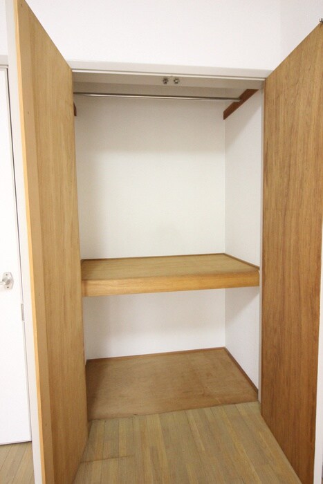 物件内観写真10　(収納)