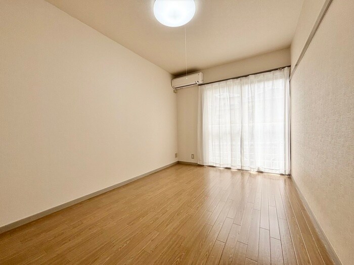 物件内観写真18　(居室)