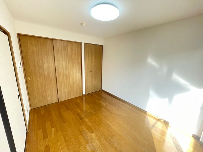 物件内観写真8　(居室)