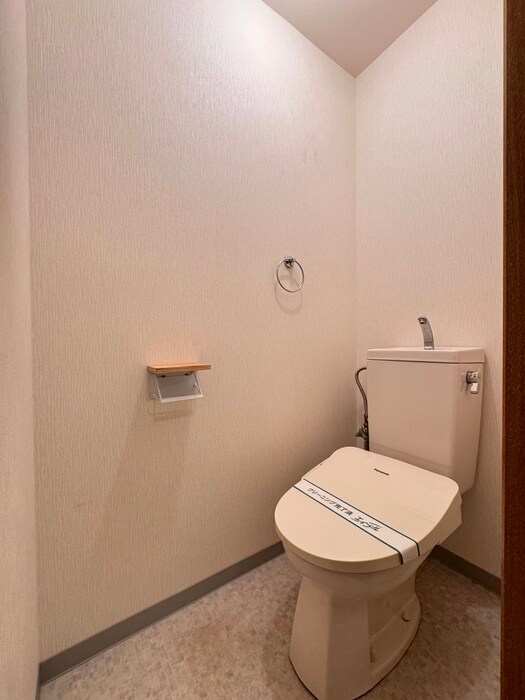 物件内観写真14　(トイレ)