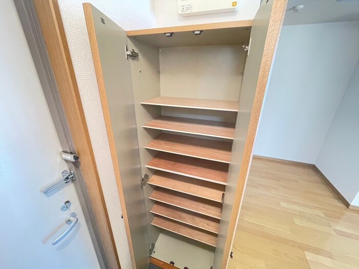 物件内観写真19　(靴箱)