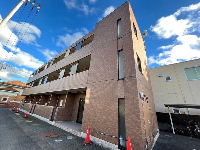 物件外観写真1　(外観写真)