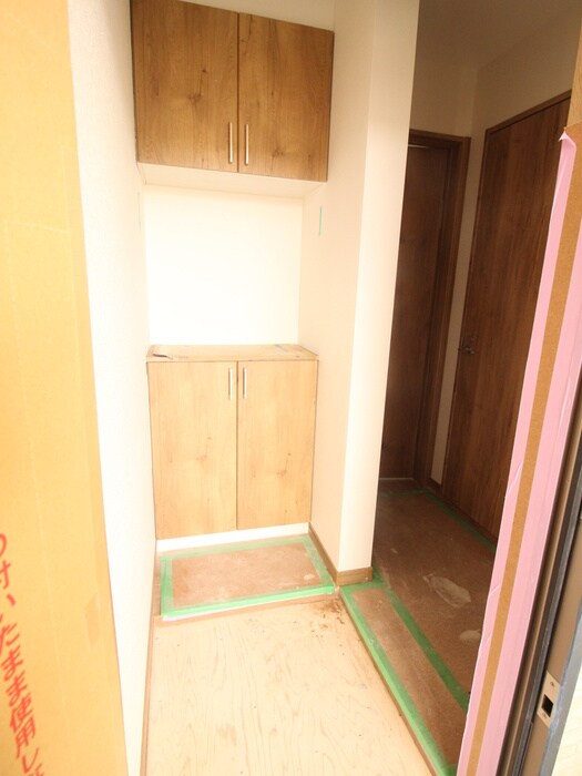 物件内観写真21　(玄関)