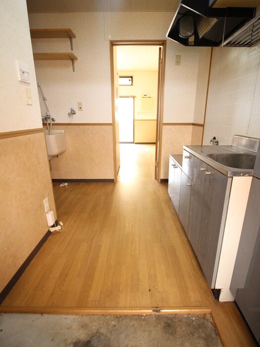 物件内観写真17　(玄関)