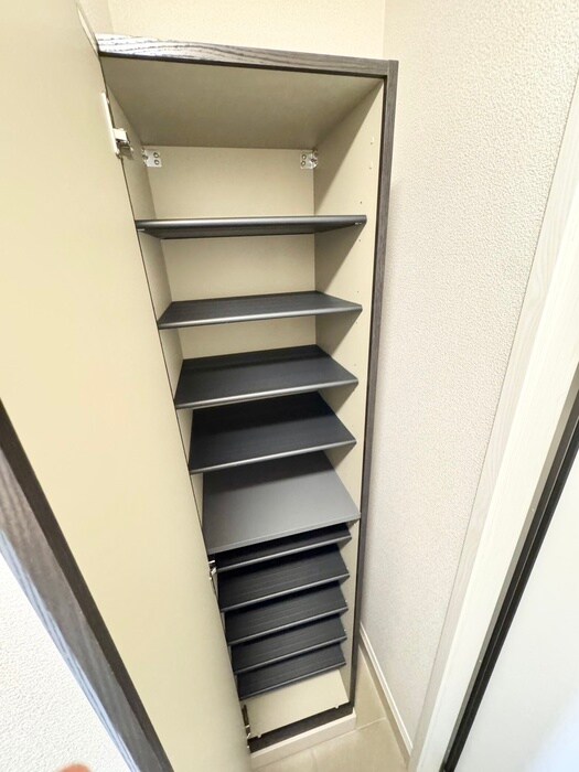 物件内観写真9　(靴箱)