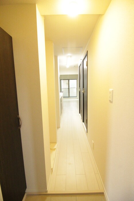 物件内観写真18　(廊下)