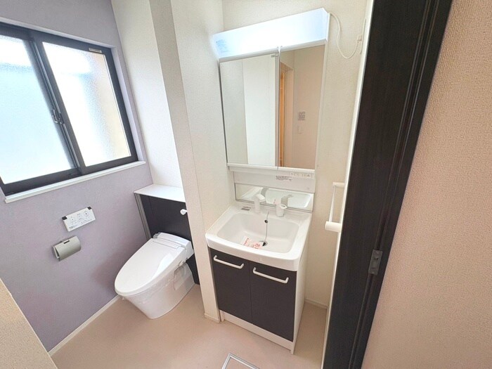 物件内観写真15　(洗面)