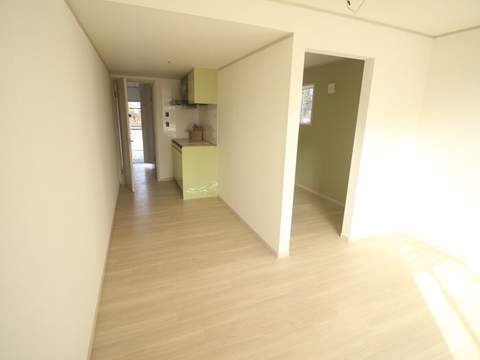 物件内観写真8　(居室)