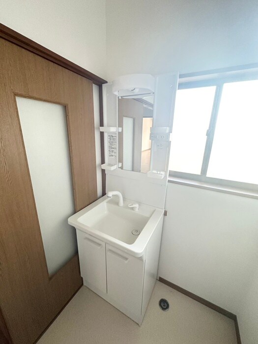 物件内観写真15　(洗面)