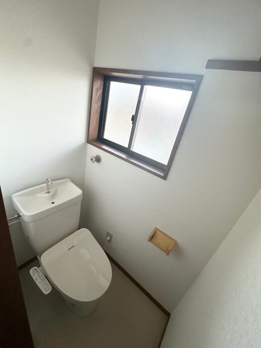 物件内観写真17　(トイレ)